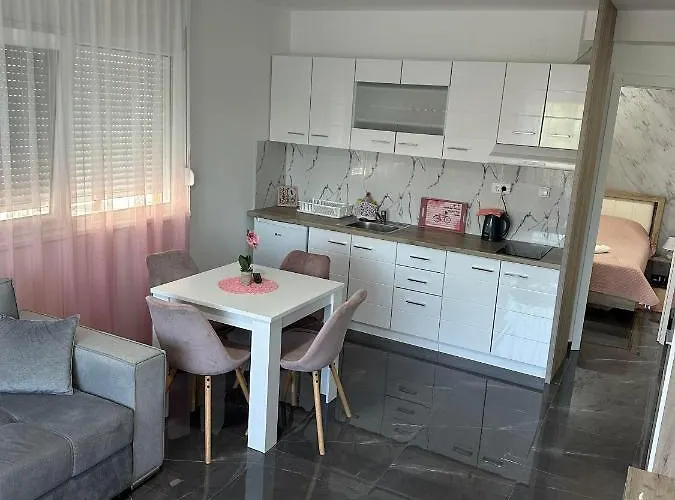 Romantika 1 Appartement Ostrovo